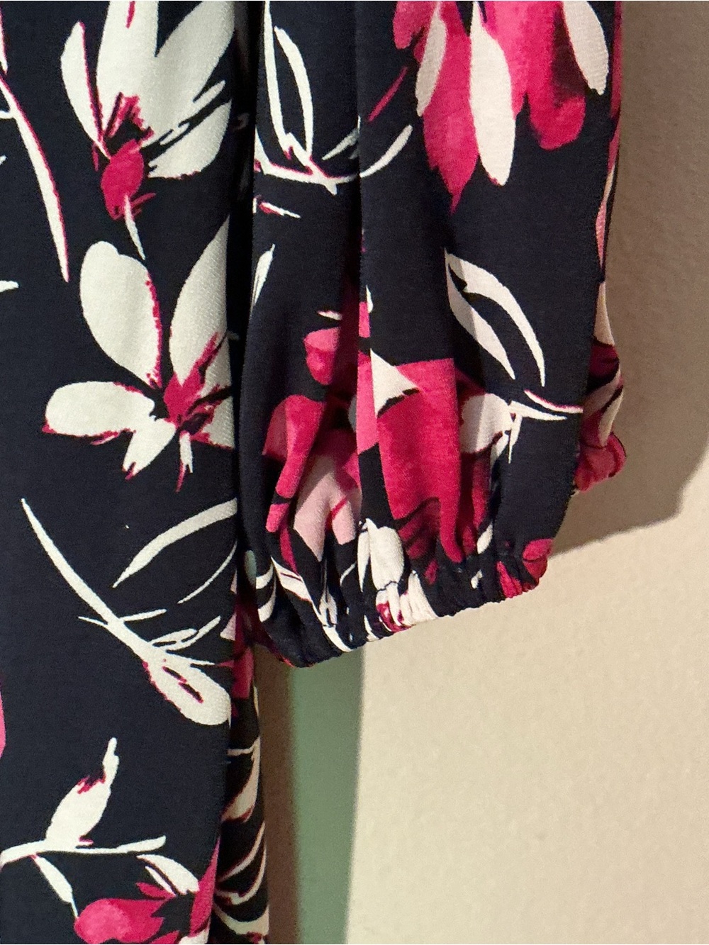Jessica Howard Dark Navy Blue Dress with Pink Floral Print and Pockets - Picture 4 of 9